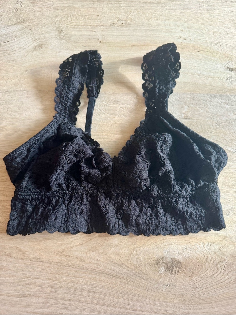 aerie Black Lace Bralette with Scalloped Straps
